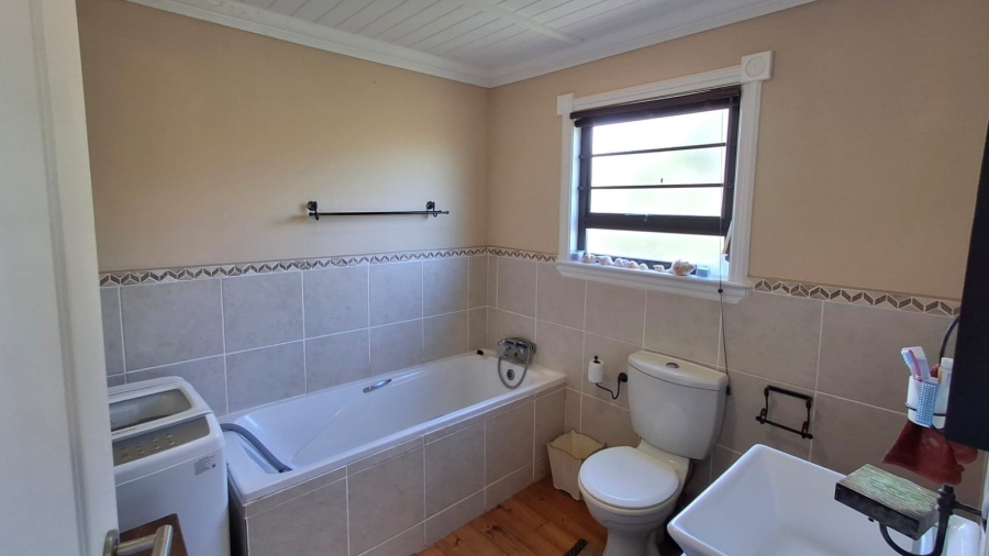 3 Bedroom Property for Sale in Seafield Eastern Cape